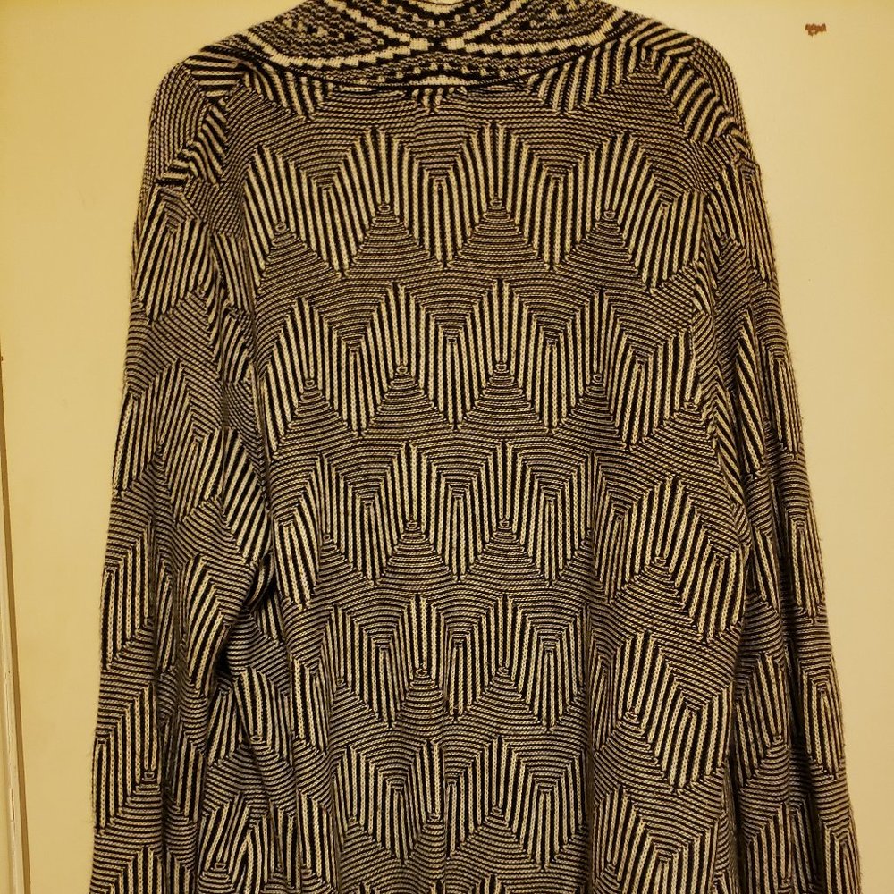 Cardigan - Picture 2 of 3